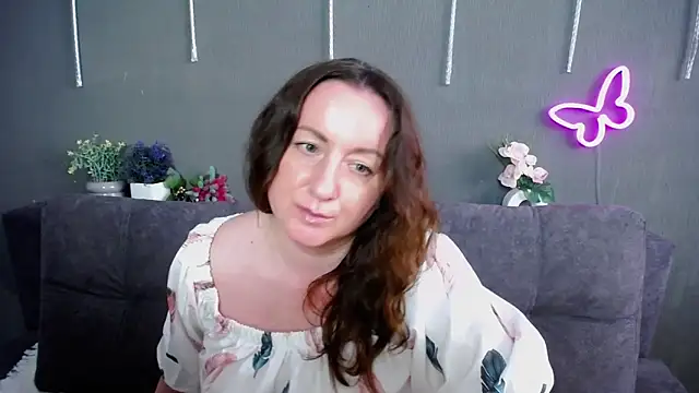 Chatroom XXX en direct de Abby_Taylorr