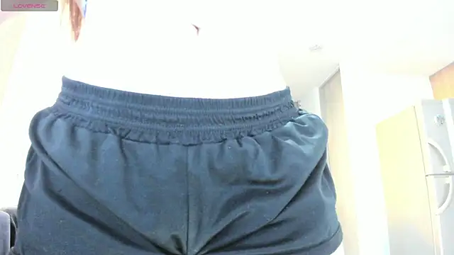 Chloe_lovee Show in webcam