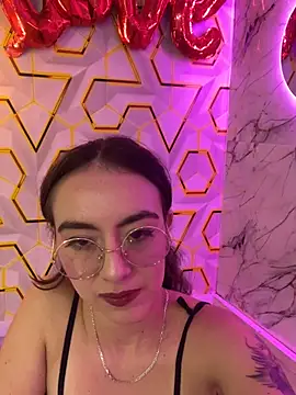 MelanyyJhonson15 Chat XXX live