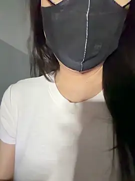 ZzyzyZ-009 Show Webcam