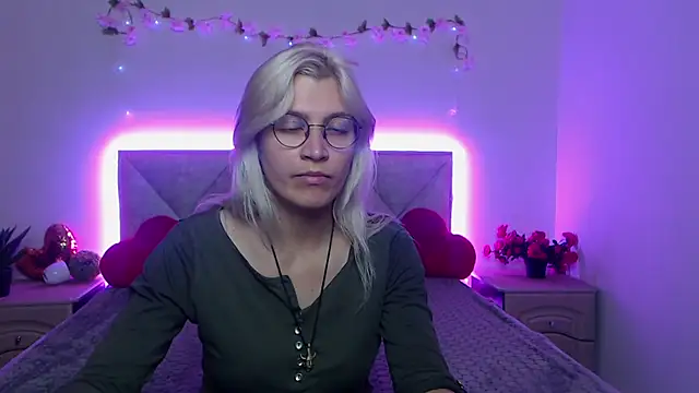 RubyDaviss élő XXX-chatje
