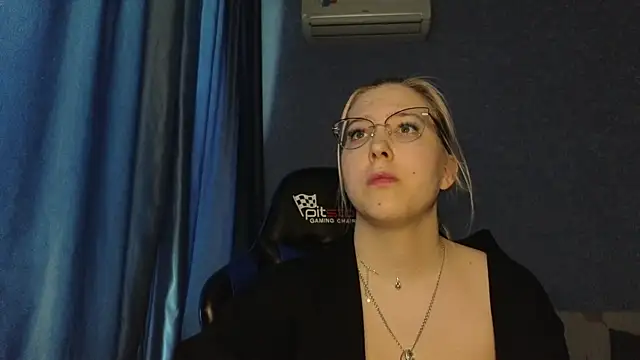 Chatroom XXX en direct de HotBrandyX