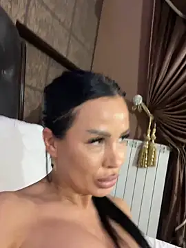 KendraMaxx live XXX chat