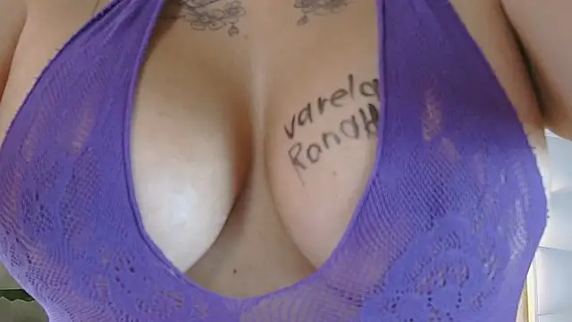 Susana_Castle Adlı Modelin Canlı XXX Sohbeti