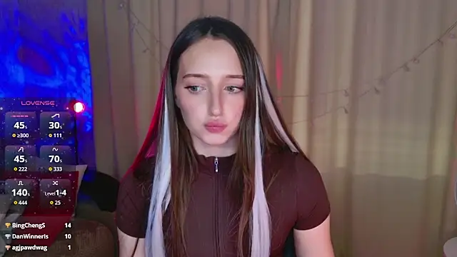JasmineCream: онлайн-секс-чат