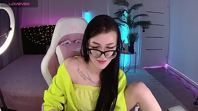Онлайн чат XXX Ariella_Me