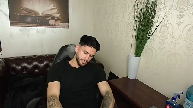 TroyWadee Webcam-Show