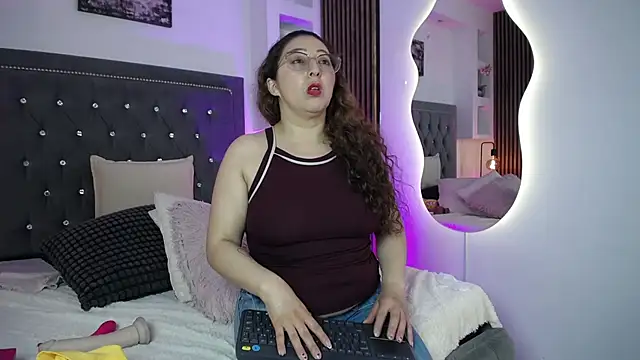 AnnadirtyXo's Live XXX Chat