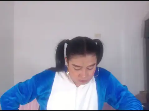 katrinawillff 网络视讯表演