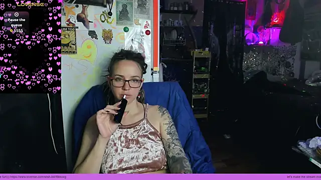 LisaFoxy_y's Live XXX Chat