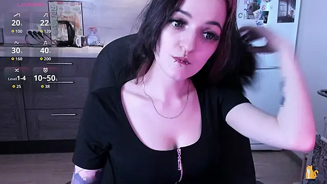 Chat XXX en directo de linaa__tyaan
