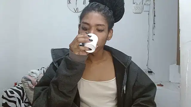 Chat +18 de angelamarie1 ao vivo