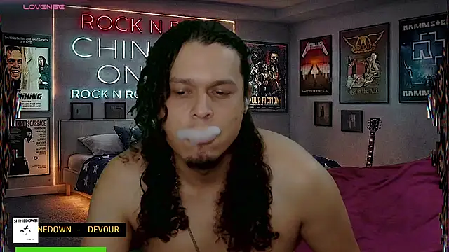 Webkamerová show chino_roz