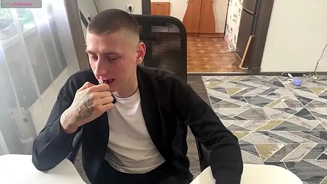 Keksik_ Live XXX Chat