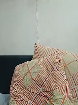 Show Webcam de hornyriyanka