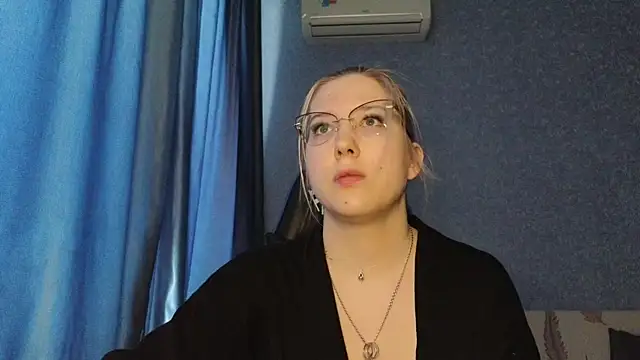 HotBrandyX's Live XXX Chat
