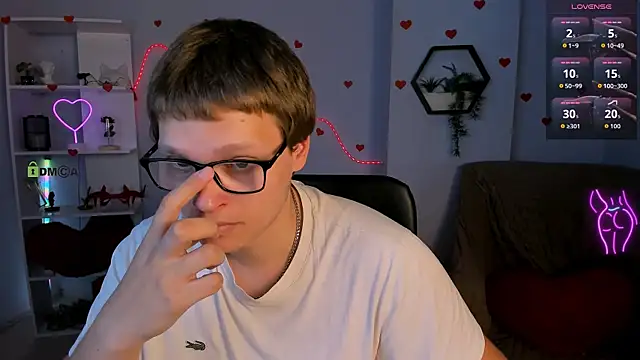 Pokazy przed kamerką – teo_sol