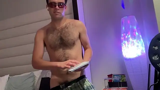 69woodinson: διαδικτυακό σόου στην κάμερα