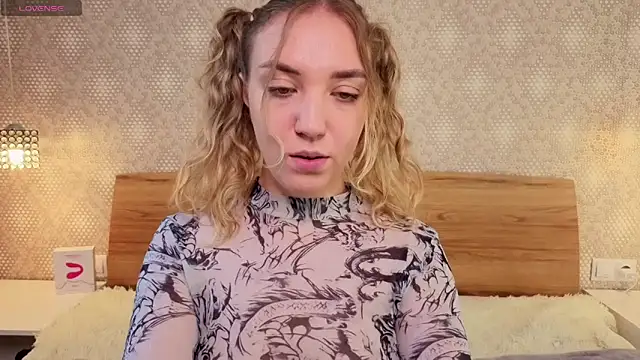 Chat XXX ao vivo de alice_charm_