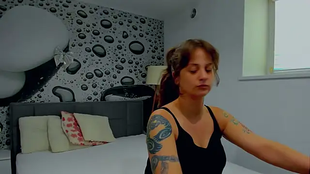دردشة AlmaFancy الجنسية المباشرة