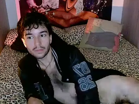 عرض كام Adrien_polo
