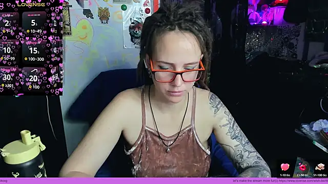 Chat XXX ao vivo de LisaFoxy_y