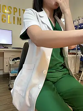 secretly_masturbating Show Webcam