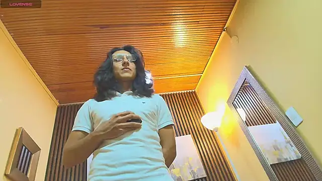 Elisasue Adlı Modelin Web Kamerası Şovu