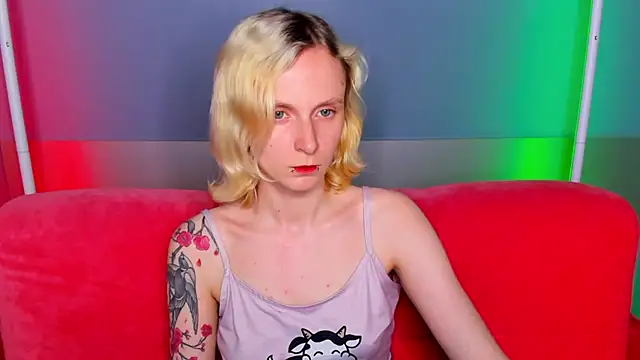 LikiLipsn Live XXX chat