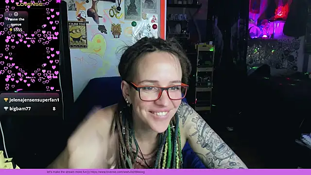LisaFoxy_y webkamerás műsora