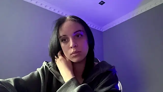 Show modela illiebilish na web-kameri