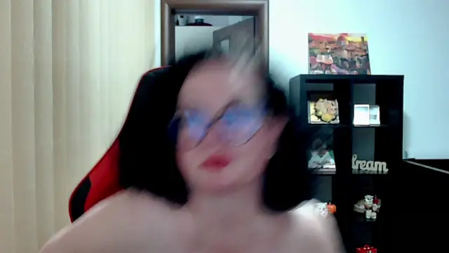 MissTroublle's Live XXX Chat