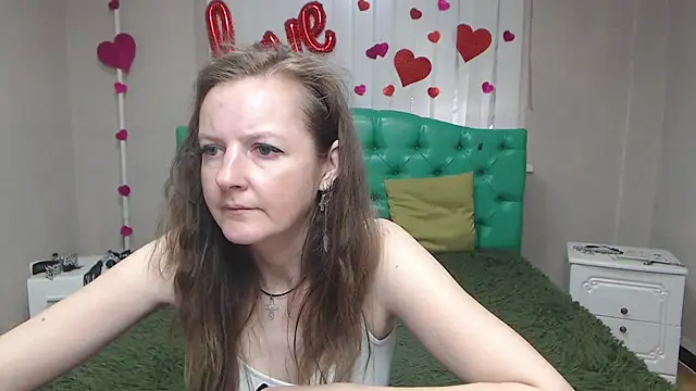 Živý XXX chat MeganPirs