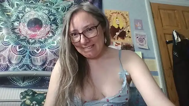Izzylove47 Live XXX-Chat