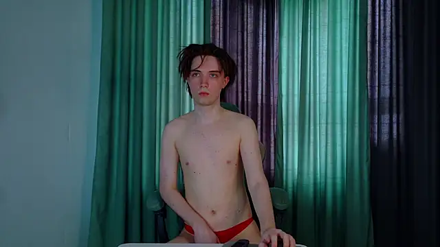 Low_Key_Heat Webcam-Show