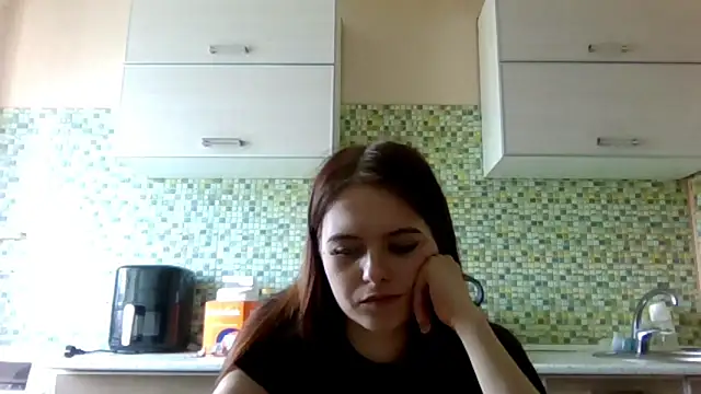 Онлайн чат XXX KikiAmino