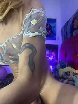celeste_hell_'s Webcam Show