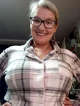 irinamaux live XXX chat