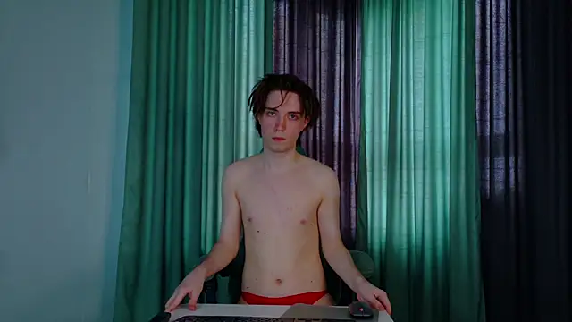 Low_Key_Heat Webcam Show