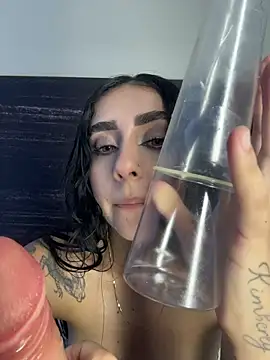 Živý XXX chat sharlot24