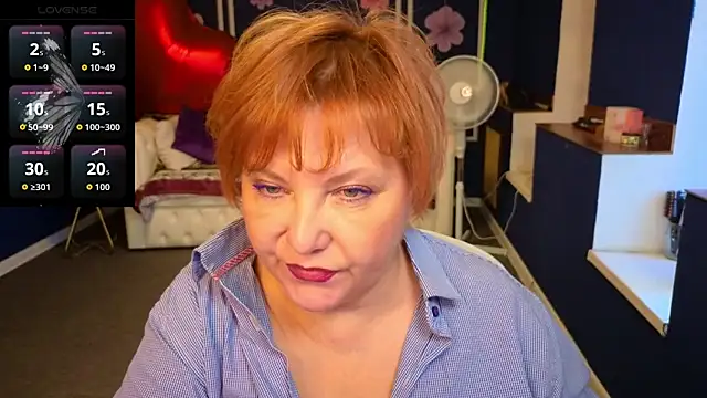 XXX chat uživo modela Kira_Kenett