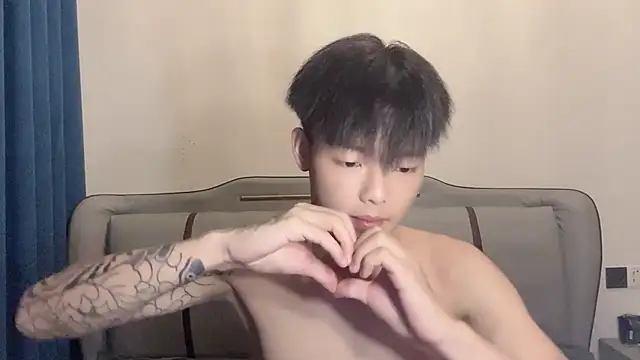 LY-0101 Chat XXX in diretta