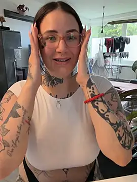 Chat XXX Live NyxTattoo