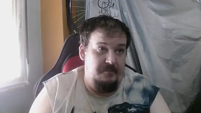 porkorossy Show in webcam