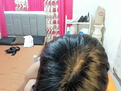 TsUncutTrisha Pertunjukan Webcam