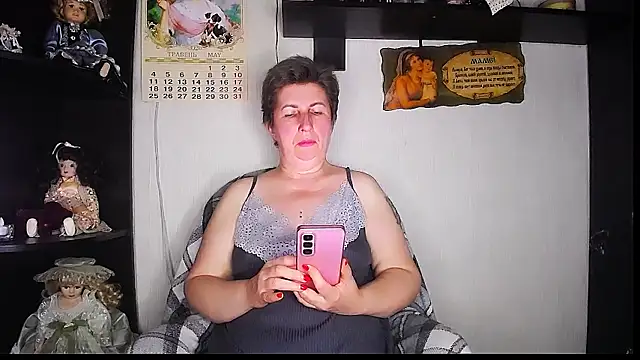 Miss_Tasha_Kom: διαδικτυακό σόου στην κάμερα