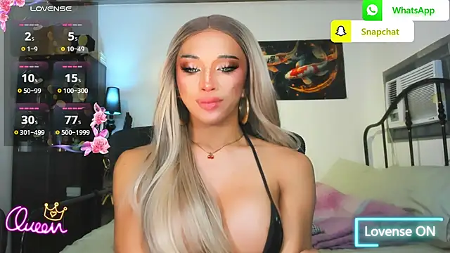 UrDominantBella Chat XXX live