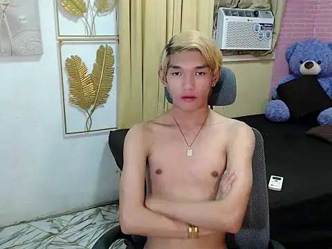 urasian_john18 Pertunjukan Webcam