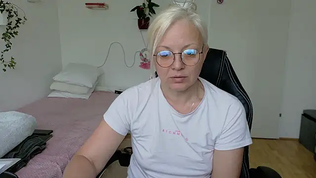 Chat XXX en directo de Linsy_Kim