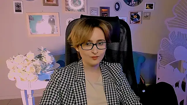 XXX chat uživo modela LixeLuna